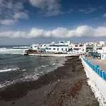 Home2book Charming El & Terrace